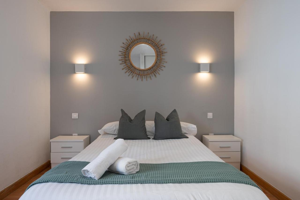 Homeforguest Apartment With Pool And Terrace 1 Min From The Beach คอร์ราเลโฮ ภายนอก รูปภาพ