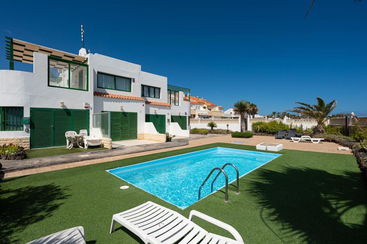 Homeforguest Apartment With Pool And Terrace 1 Min From The Beach คอร์ราเลโฮ ภายนอก รูปภาพ