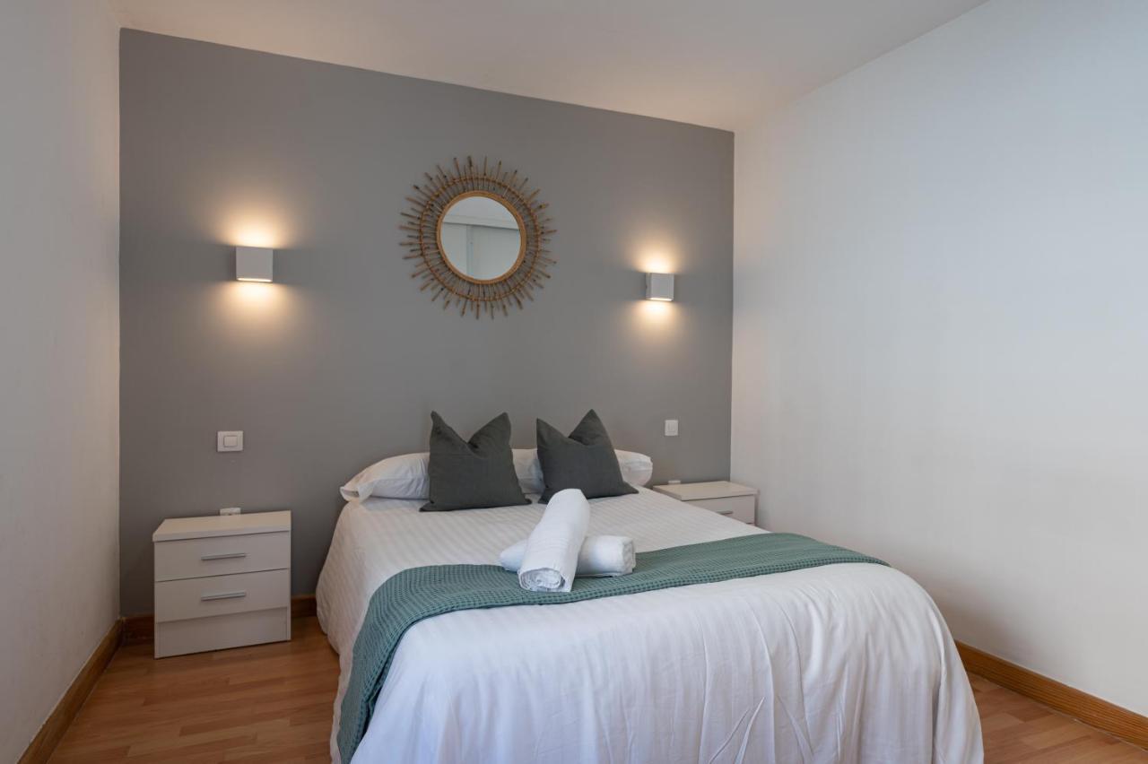 Homeforguest Apartment With Pool And Terrace 1 Min From The Beach คอร์ราเลโฮ ภายนอก รูปภาพ