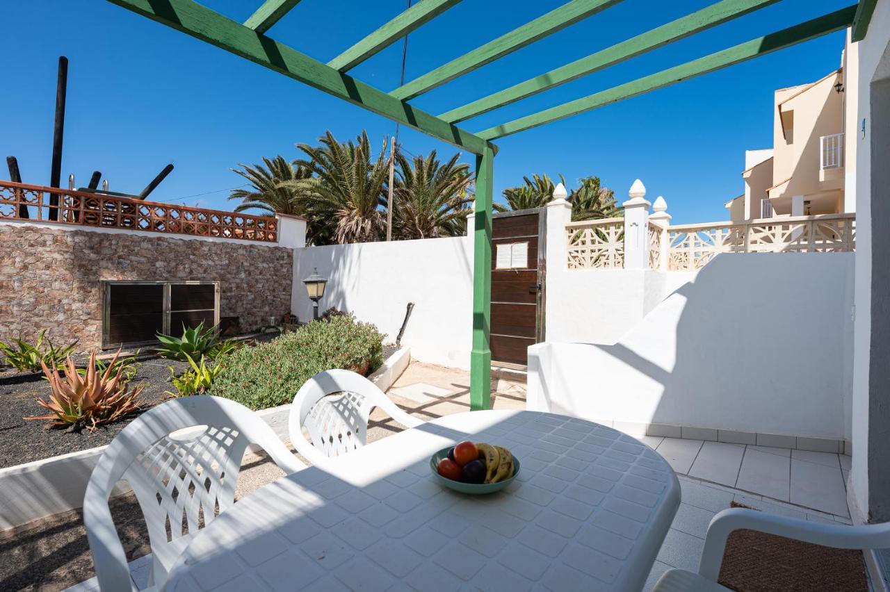 Homeforguest Apartment With Pool And Terrace 1 Min From The Beach คอร์ราเลโฮ ภายนอก รูปภาพ
